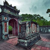 portico-mausoleo-emperador-tu-duc-hue